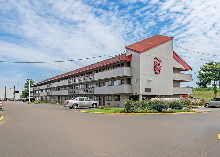Luxury hotel only: Red Roof Inn Jackson Downtown - Fairgrounds